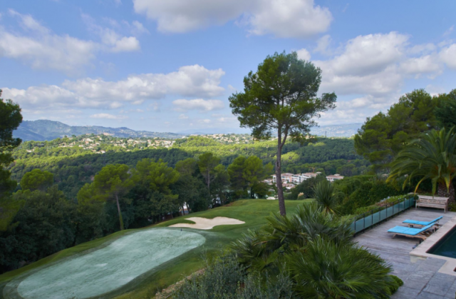 The property boasts stunning views over Royal Mougins Golf Club