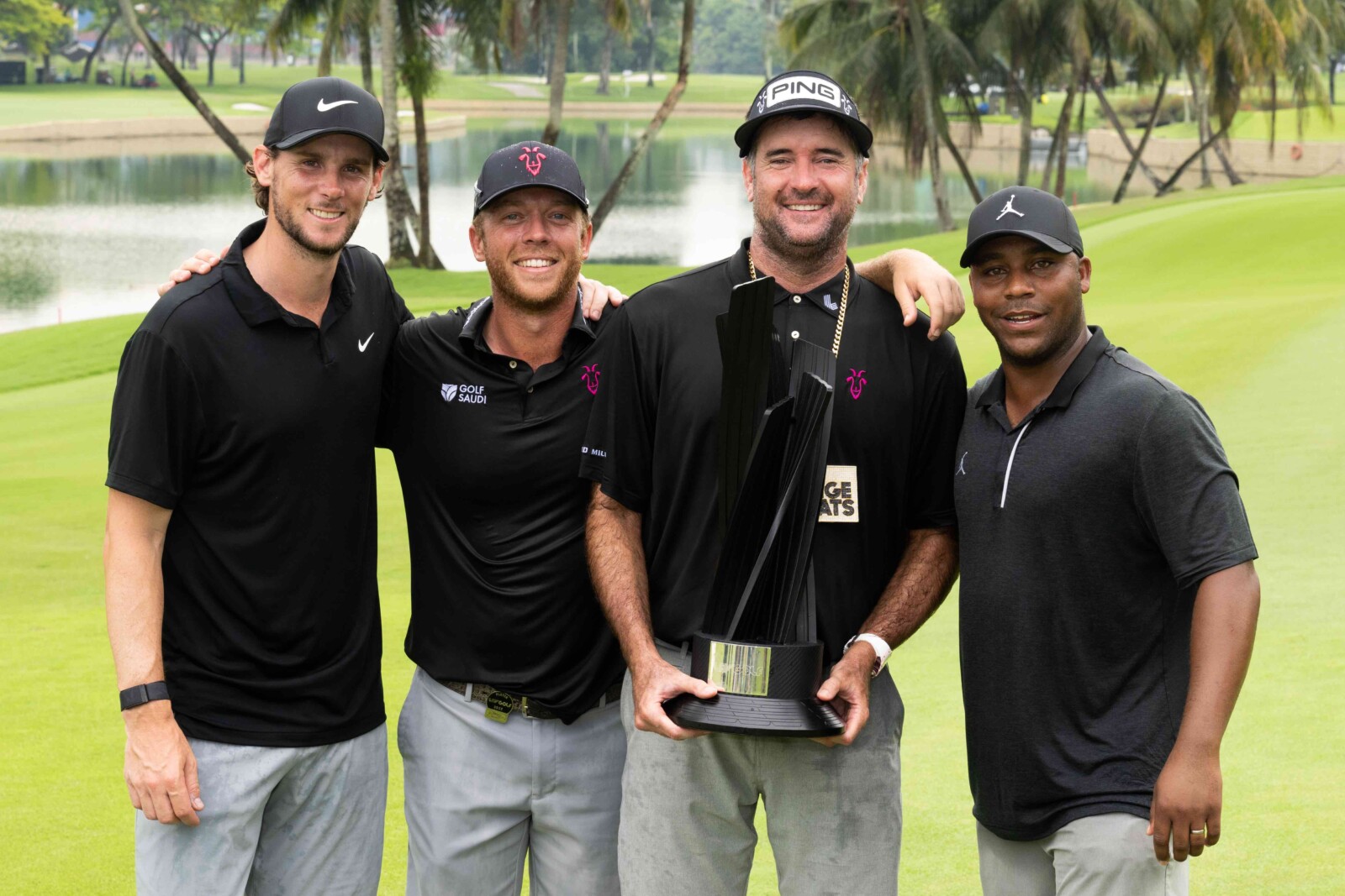 Gooch sigue ganando en LIV Golf Singapur - Noticias de golf | Revista de golf
