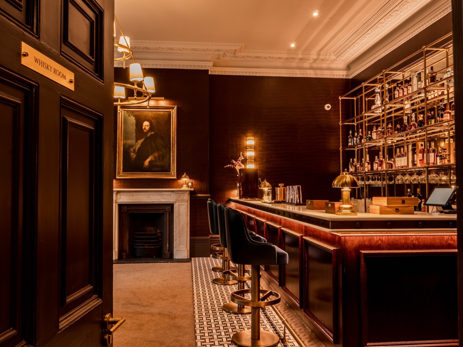 4 Whisky Room Buckinghamshire presenta una elegante renovación de su casa club por valor de £ 10 millones - Golf News