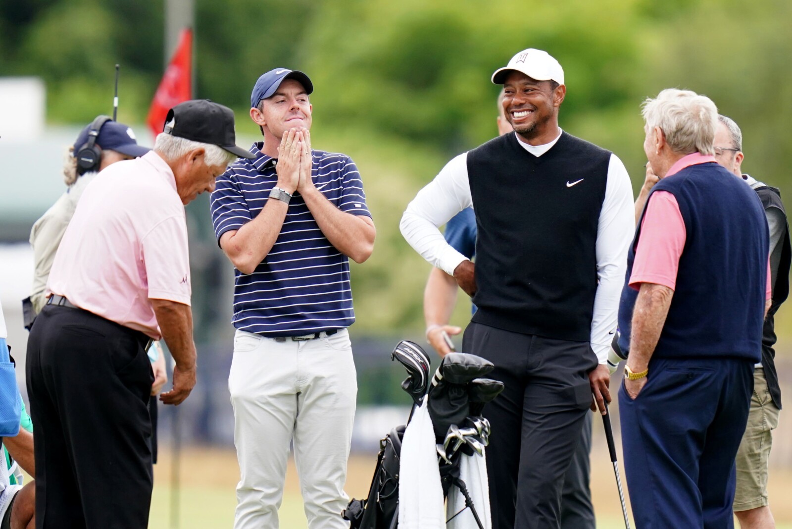 Rory McIlroy denies Tiger Woods rift