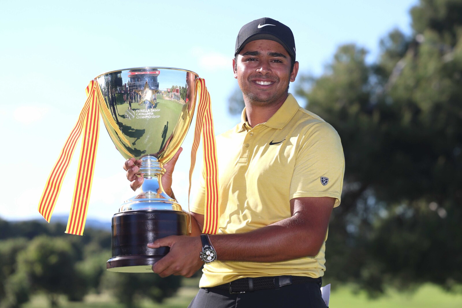 Premlall storms into record books with 14-shot victory